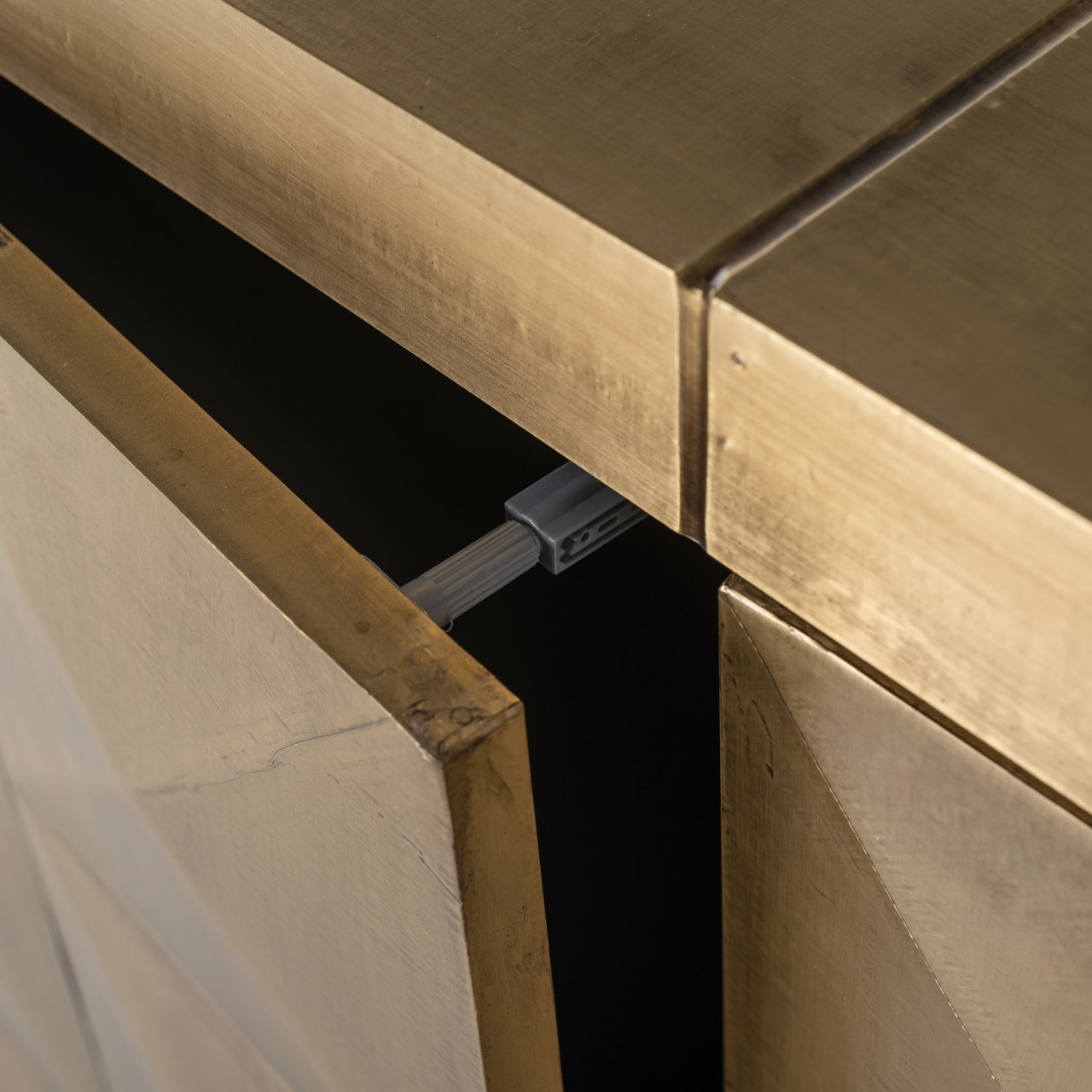 Sideboard Collada brushed gold – Bild 7
