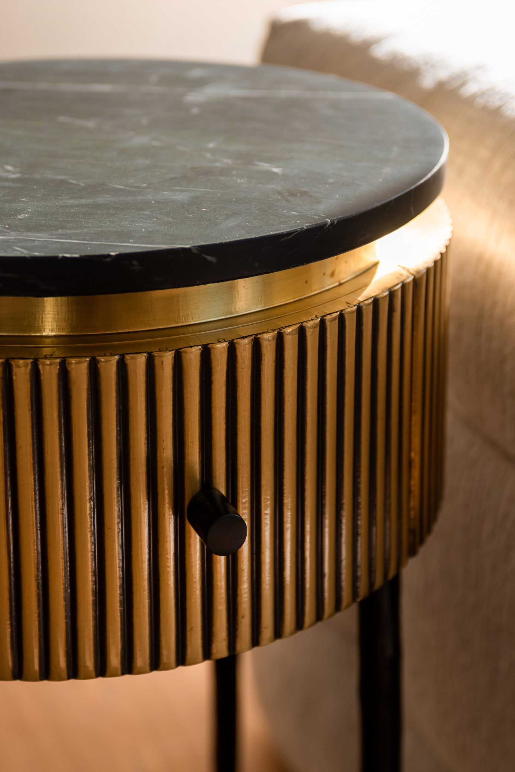 Beistelltisch Ironville gold – Bild 6